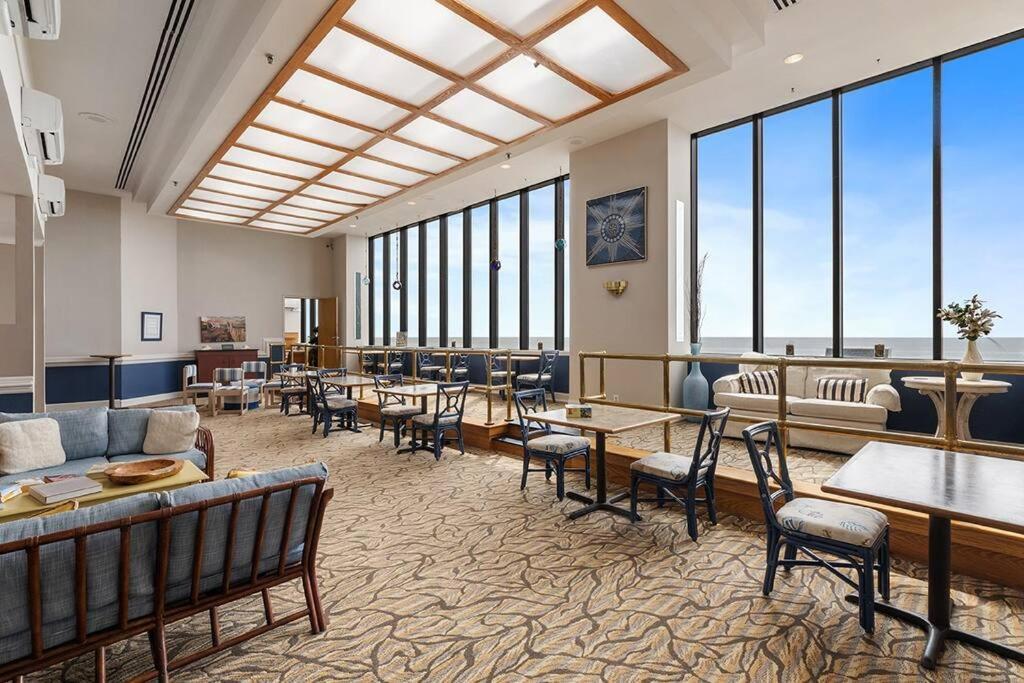 Cabana Palms - Oceanfront Renovated King Bed Sauna 默特尔比奇 外观 照片